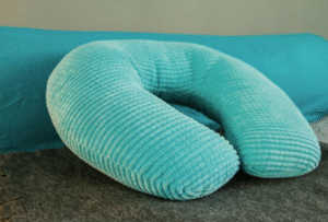 Bantal Leher: Lebih dari Sekadar Kenyamanan Saat Bepergian