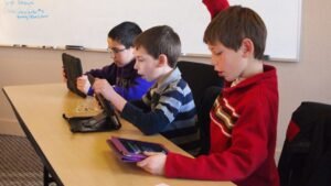 Gamifikasi dalam Pendidikan: Mengubah Pembelajaran Menjadi Pengalaman yang Menyenangkan dan Efektif