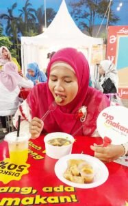 [Judul] "Rasa yang Memikat Hati: Mengulas [Nama Tempat Makan], Surga Tersembunyi di [Lokasi]"