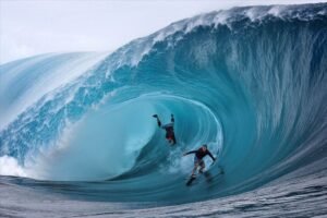 Menaklukkan Ombak Dewata: Surfing di Bali, Surga Bagi Para Peselancar