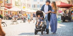 Panduan Lengkap Memilih Stroller Bayi Terbaik: Kenyamanan dan Keamanan untuk Si Kecil