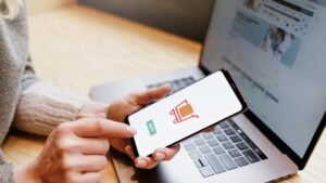 Era Belanja Online: Menjelajahi Kemudahan dan Tantangan di Dunia Digital